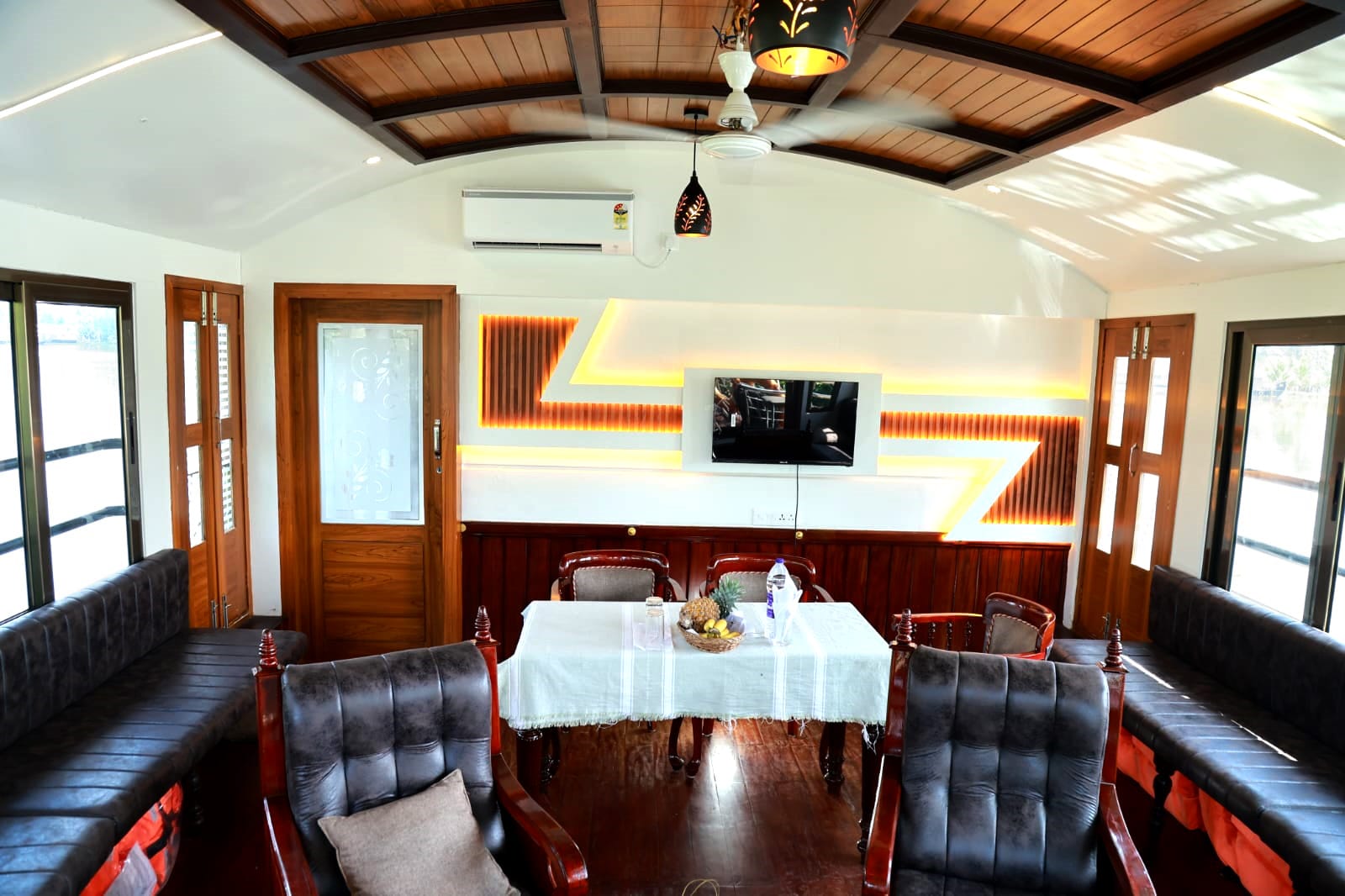Spaga Houseboats photo 2